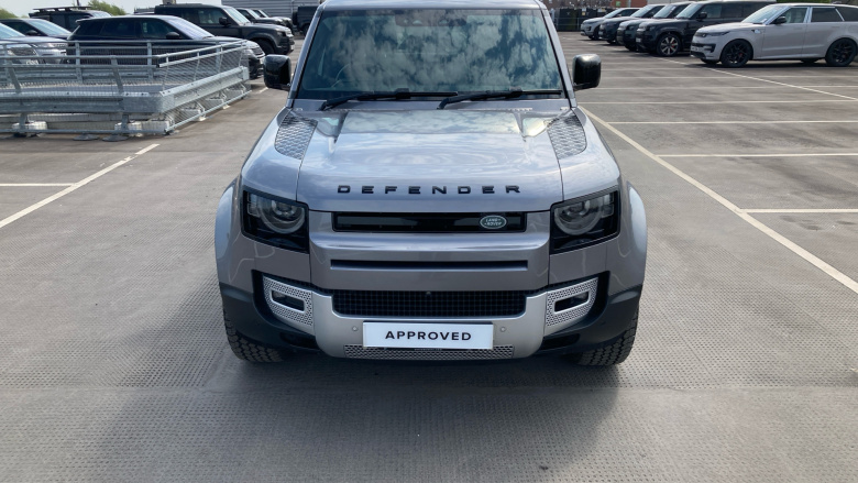 Land Rover Defender 3.0 D300 HSE 110 5dr Auto Diesel Estate